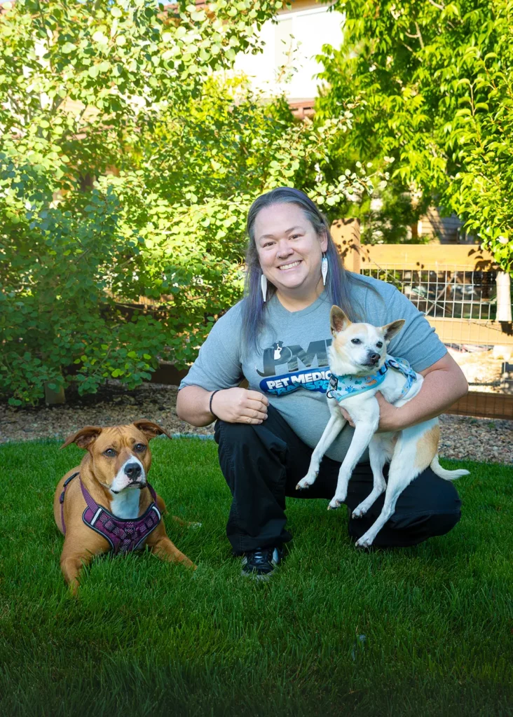 ea3a4819 natalie with dogs